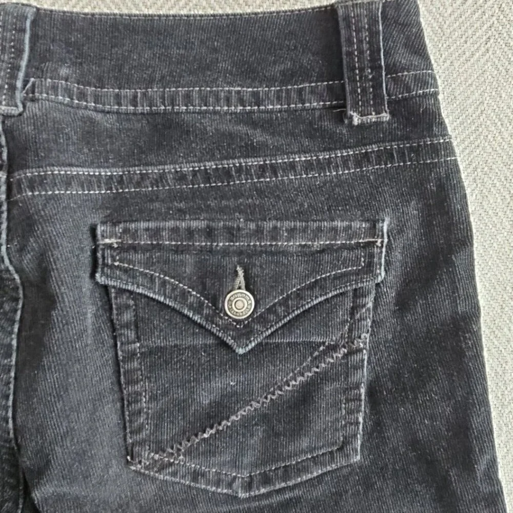Sonoma Corduroy Pants Women's 10 Average (34x32) Black Boot Cut Brown Flap‎ Pkt